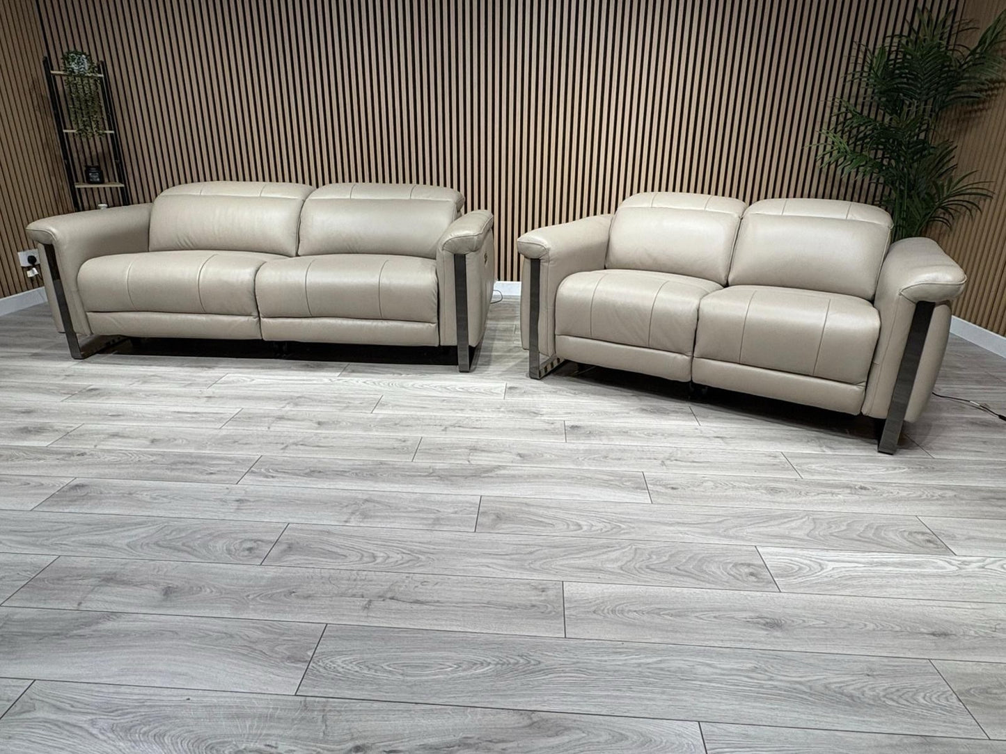 Furniture Village GISELLA Style Leather 3 + 2 Seater Power Recliner Sofa Set