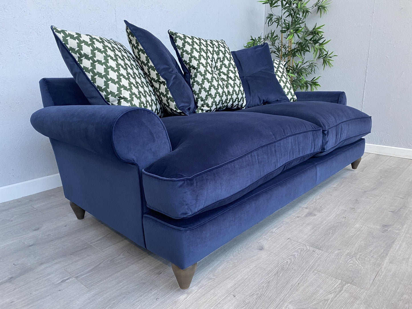 F.V. The Lounge Co. BRONWYN Fabric 4 Seater Scatter Back Sofa - RRP £1,995