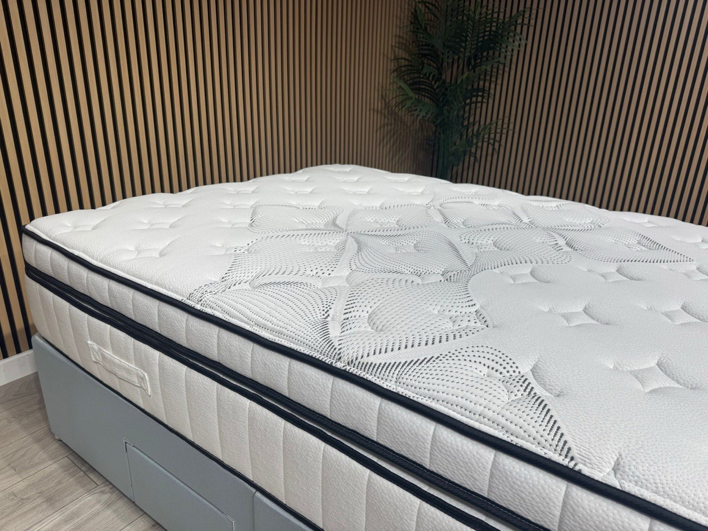 IGEL Nanotech 5000i 4ft 6 Double Mattress, Firm - RRP £1,899