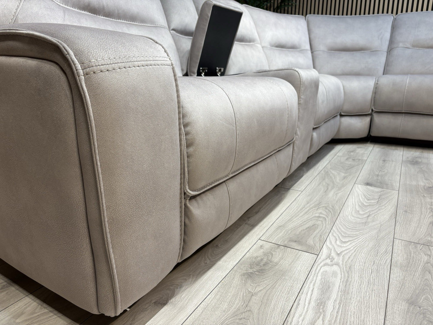 DFS - EXCALIBUR Fabric Large 2 Corner 2 Power Recliner Console Sofa - RRP £3,999