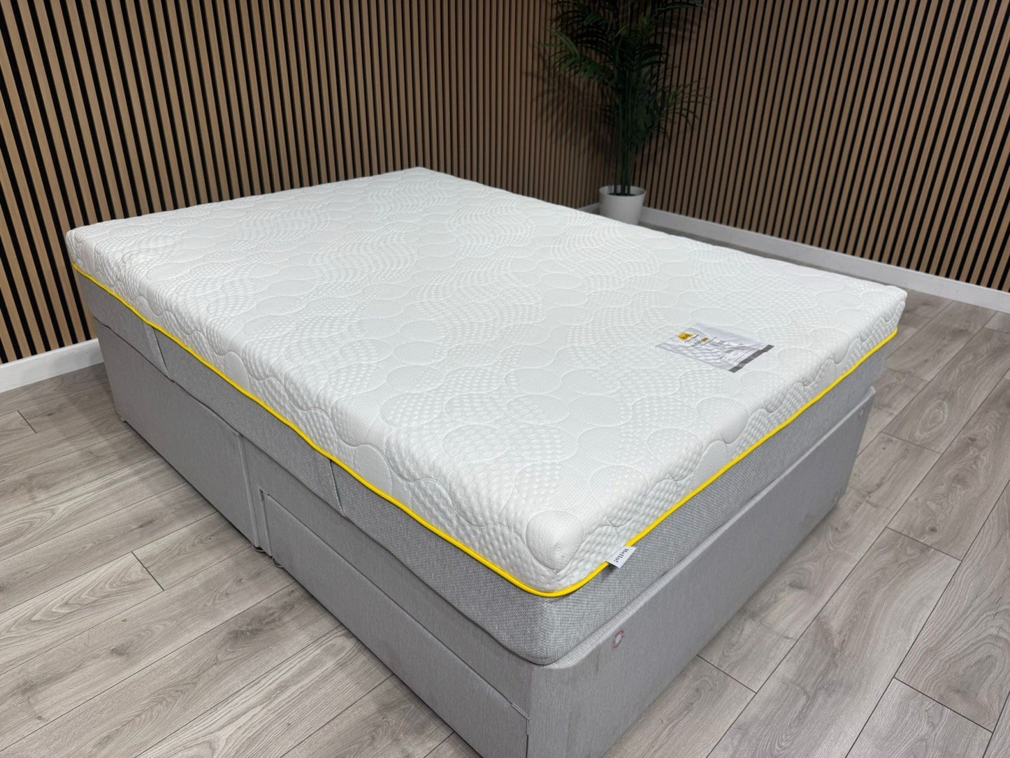 EVE Hybrid Duo 4ft 6 Double Mattress - RRP £599