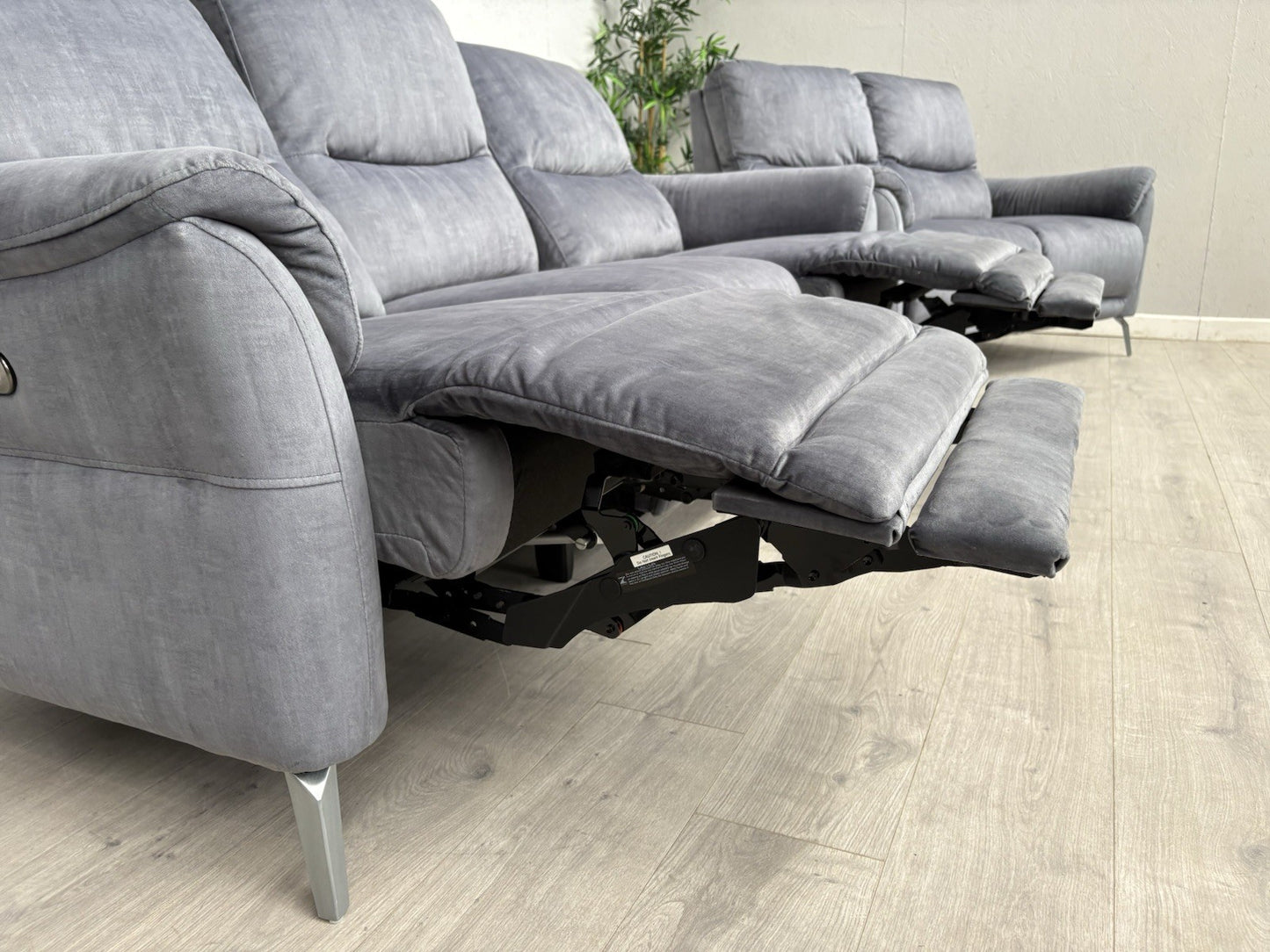 F. Village DAYTONA Fabric 3 + 2 Seater Sofa Set, Power Recliner - RRP £2,490