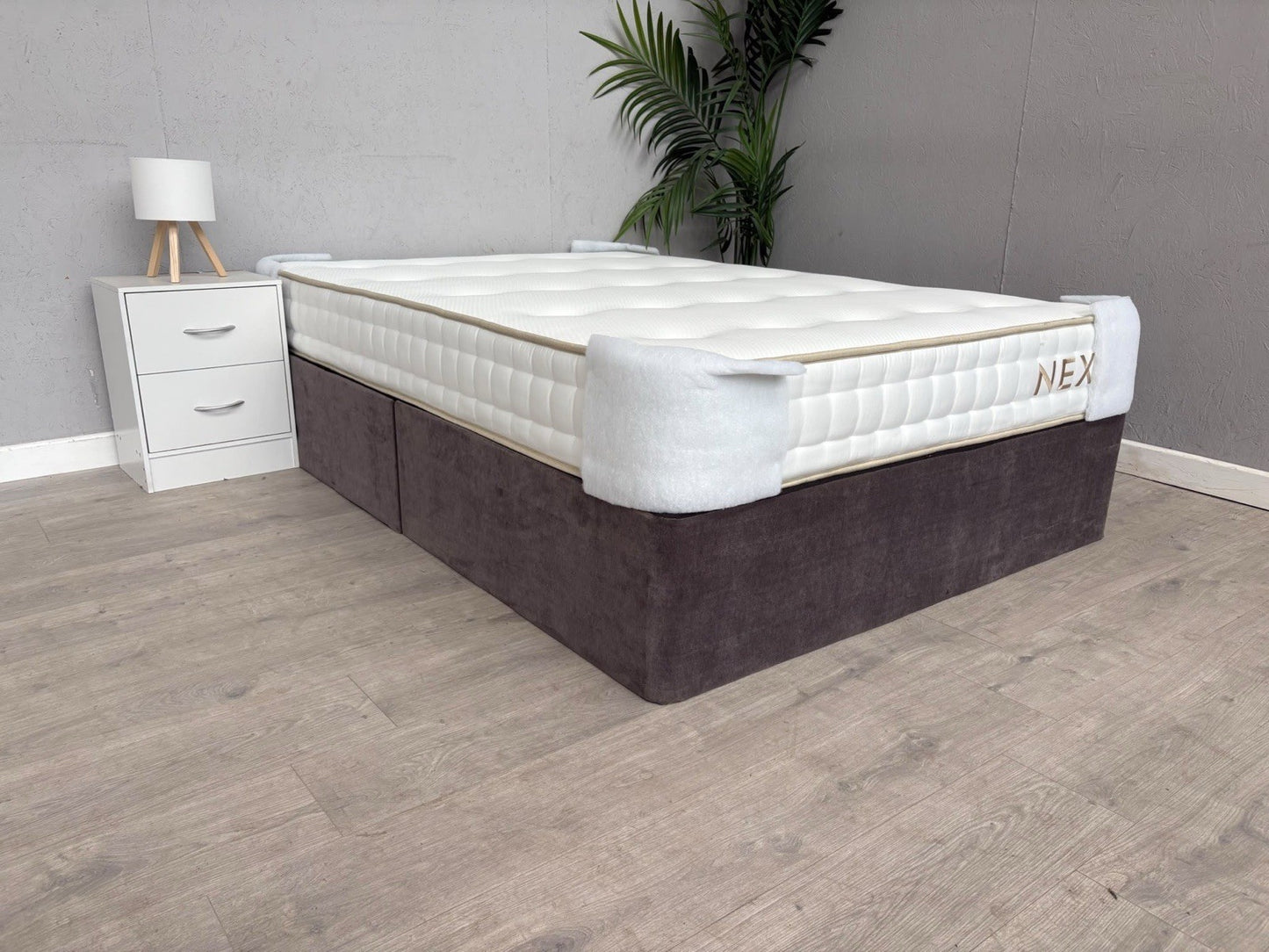 NEXT Comfort 1000 4ft 6 Double Mattress, Medium - RRP £399