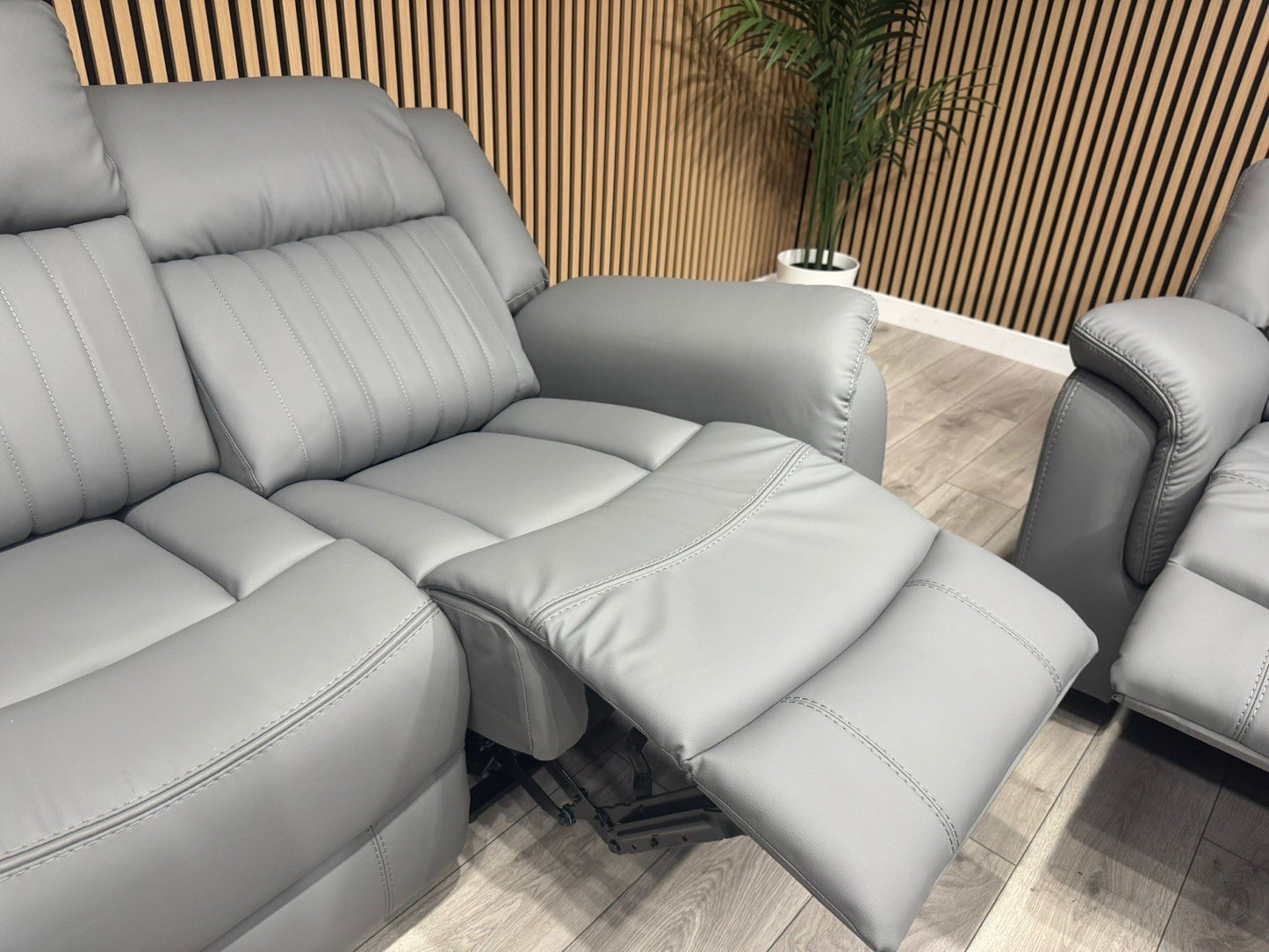 DOMINO 3 Seater + 2 Seater Leather Sofa Set, Power Recliners - RRP £2,995