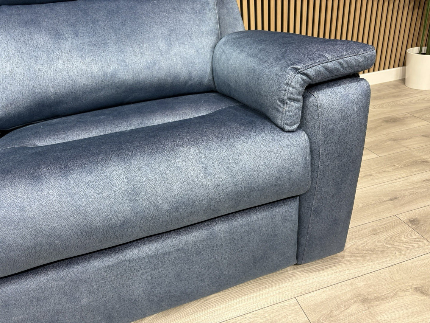 G Plan THORNBURY Fabric 3 Seater Power Recliner / Headrest Sofa - RRP £4,495