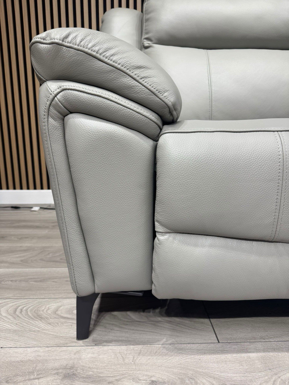 F. Village PANACHE Leather 3 Seater Sofa + Armchair, Power Recliner - RRP £2,890