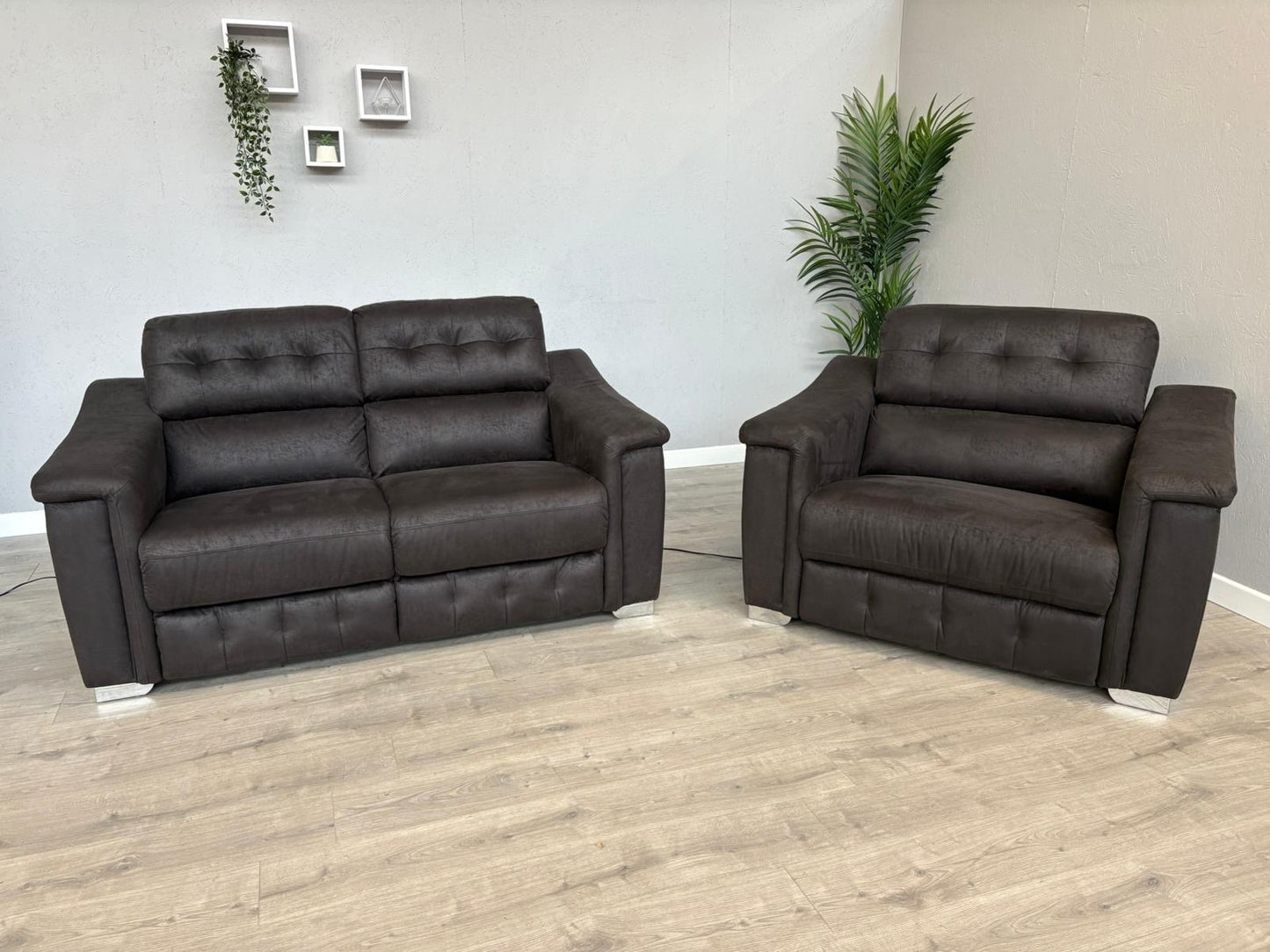 DFS - La-Z-Boy NEW HOLLYWOOD Fabric 2 Seater Sofa + Cuddler Armchair, Power