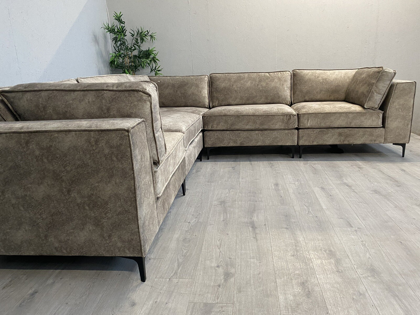 Westbridge ELIJAH Premium Fabric Large Modular 2 Corner 2 Sofa - RRP £3,799