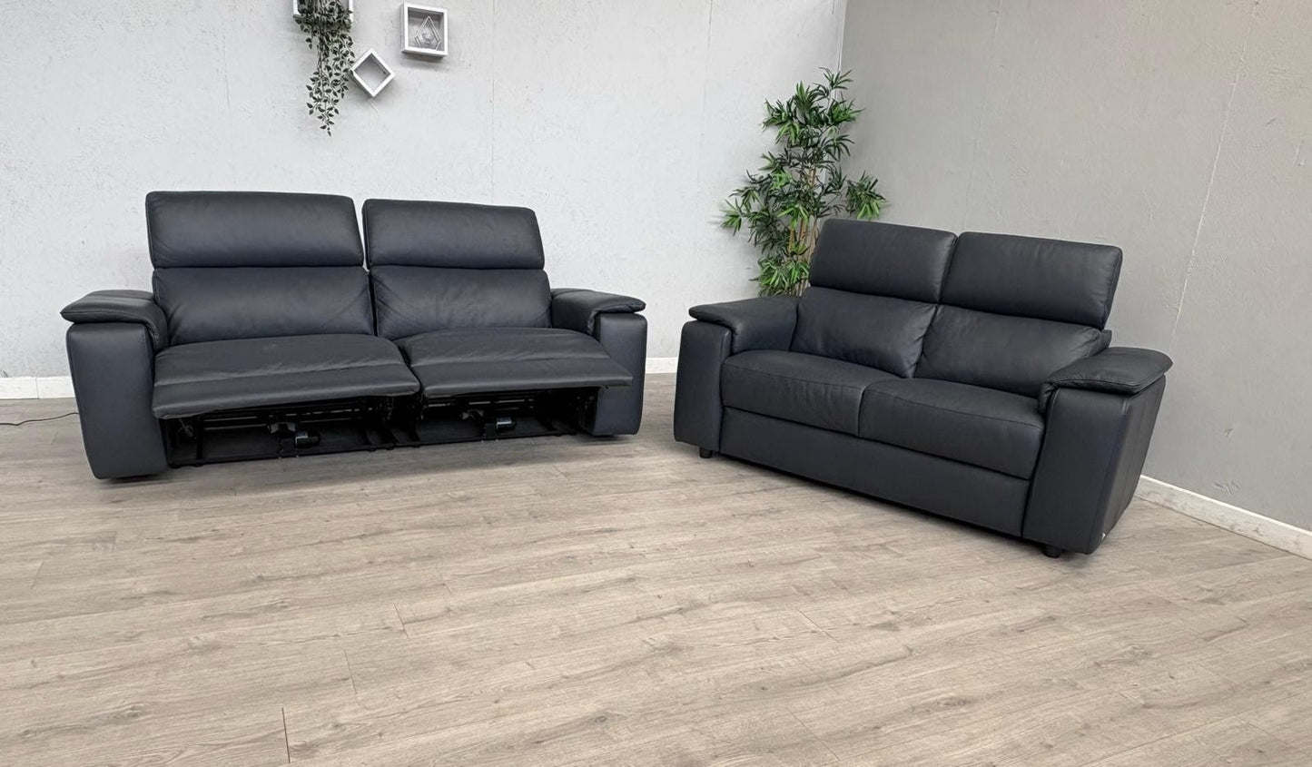 F. Village Nicoletti DAVIDE Leather 3 + 2 Seater Sofas, Power Recliner RRP £5240