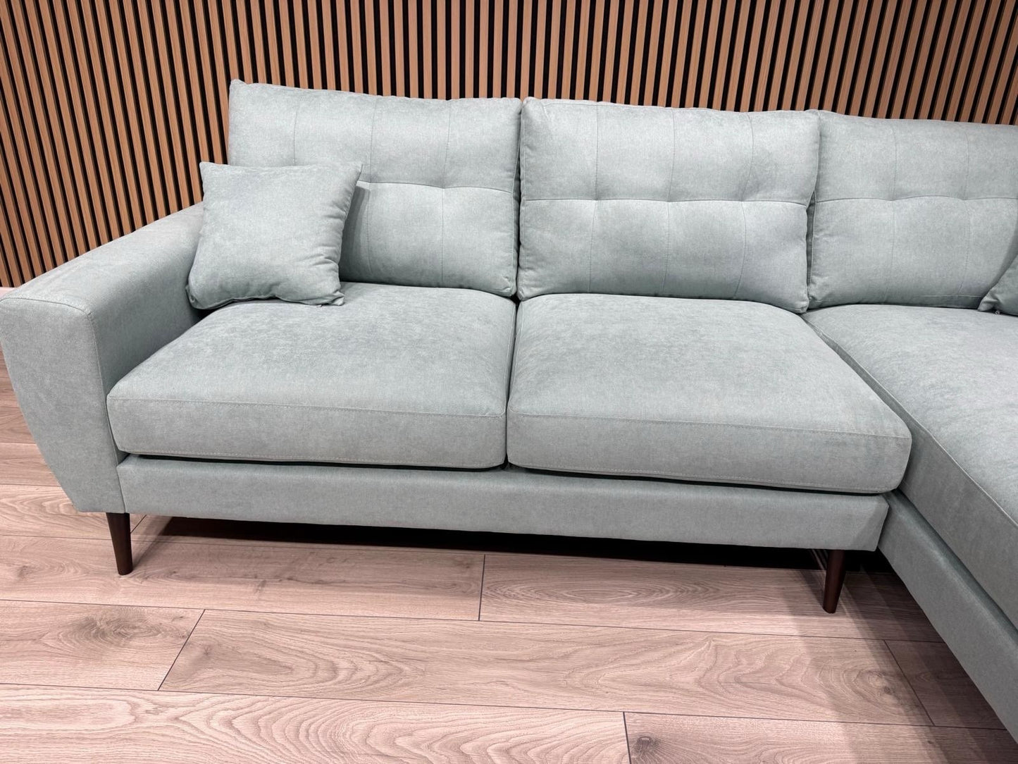 Laura Ashley - 3 Seater Chaise Sofa RRP £1699