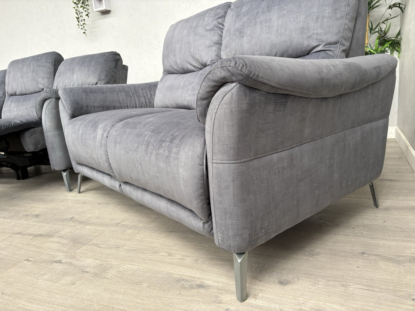 F. Village DAYTONA Fabric 3 + 2 Seater Sofa Set, Power Recliner - RRP £2,490
