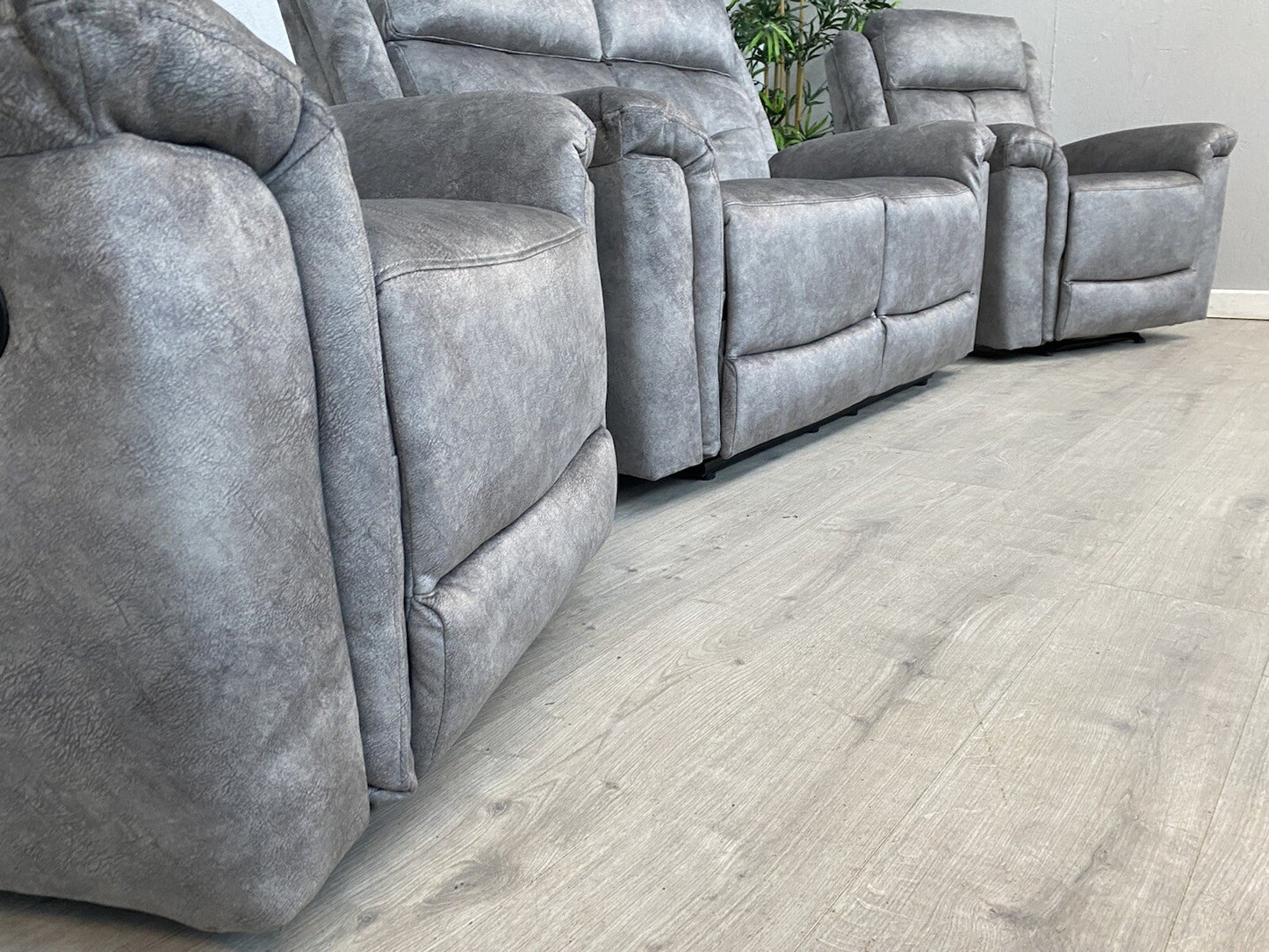 DFS - CASIMIR Style Fabric 2 Seater Sofa + 2 x Armchairs, Recliners - RRP £2,297