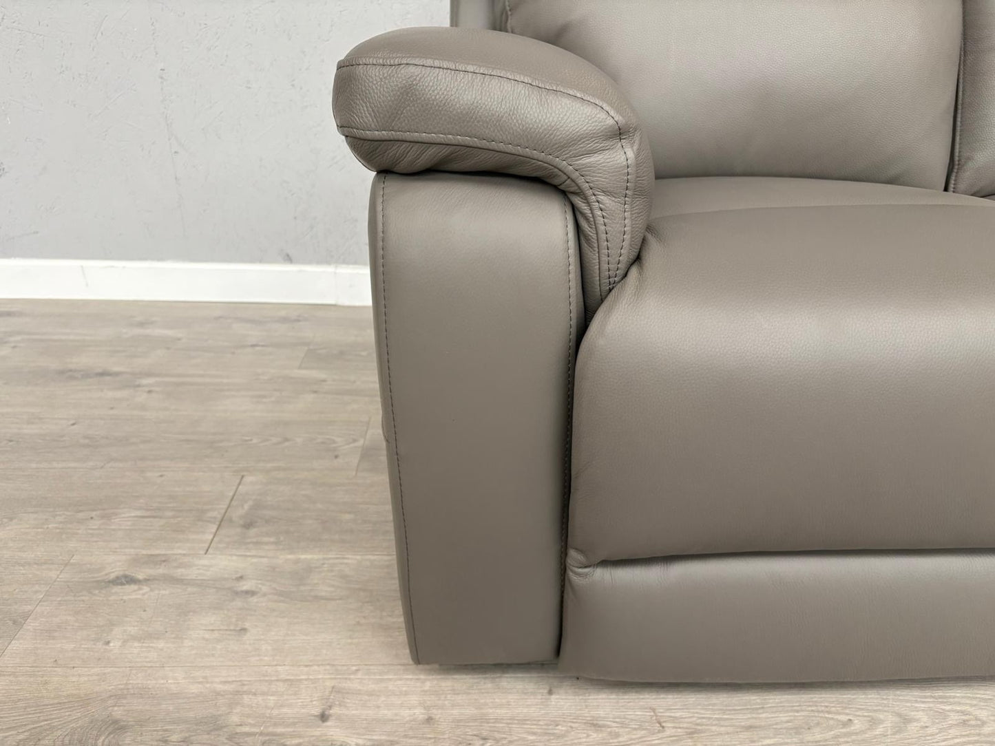 Furniture Village RAVEN Leather 3 + 2 Seater Power Recliner Sofa Set - RRP £2390