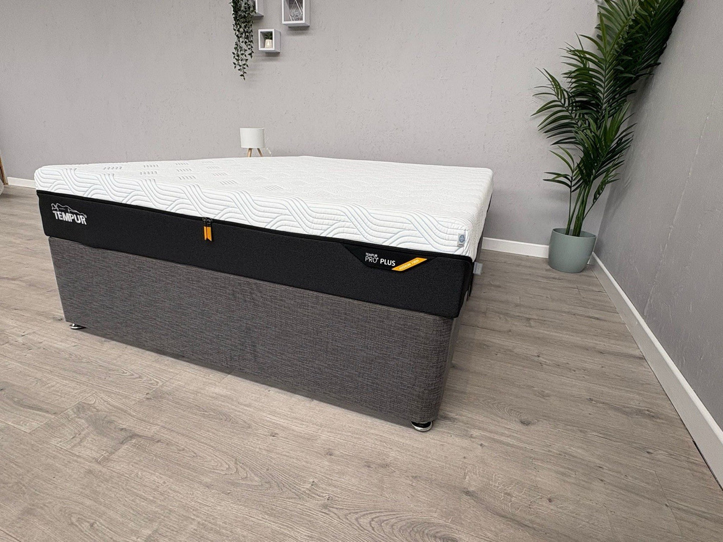 Tempur PRO PLUS Smart Cool 5ft Kingsize Mattress, Medium / Firm - RRP £2,499