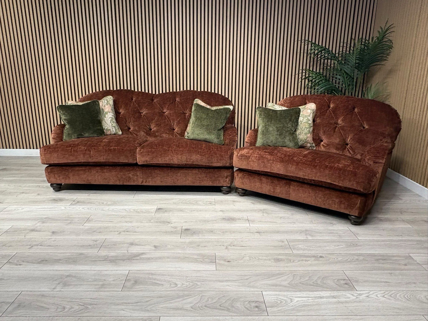 Alexander & James 3 Seater Button Back Sofa + Love Chair, RRP: £2895