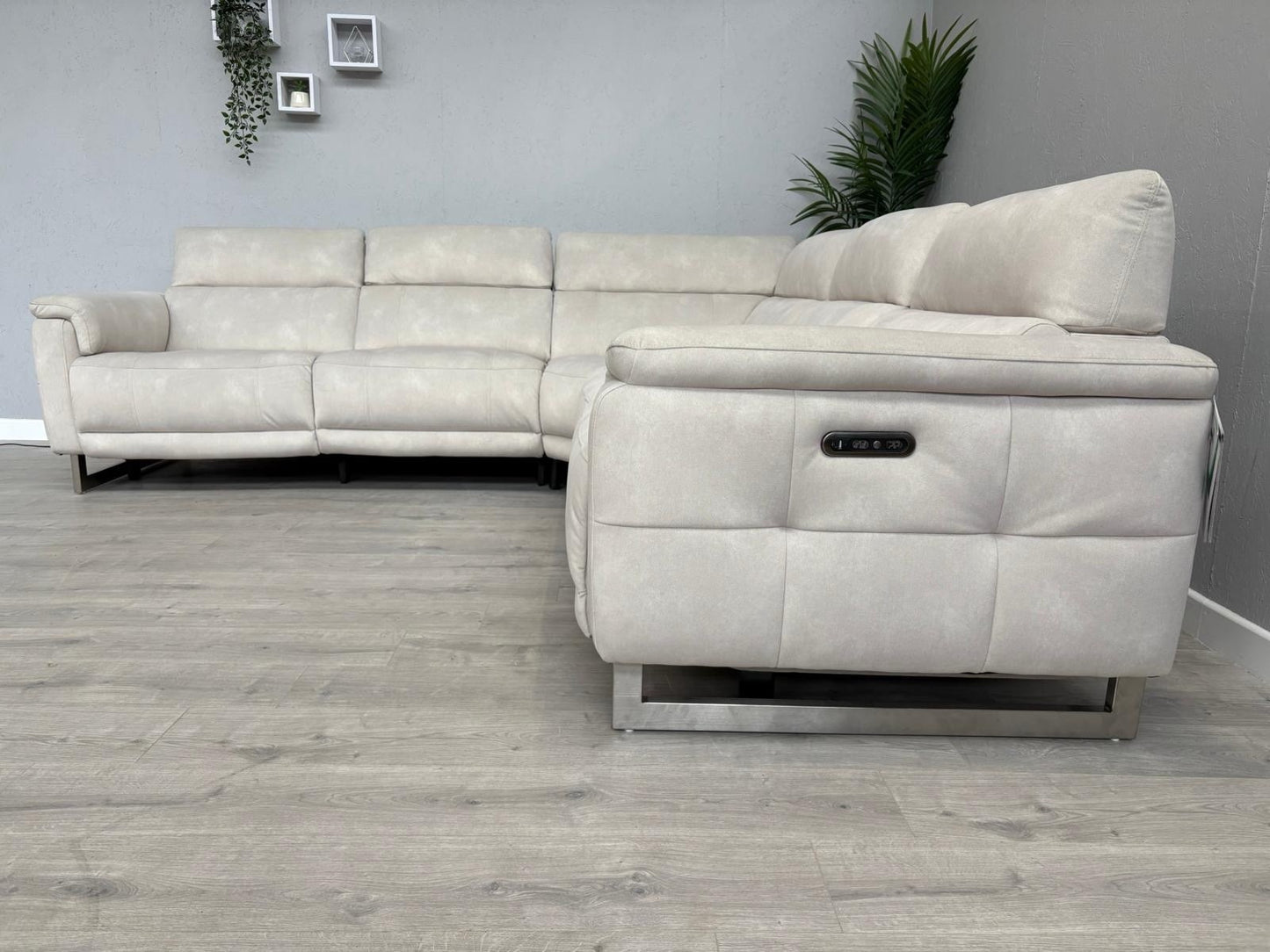 Furniture Village MOET Fabric Large Power Recliner Corner Sofa - RRP £3,595
