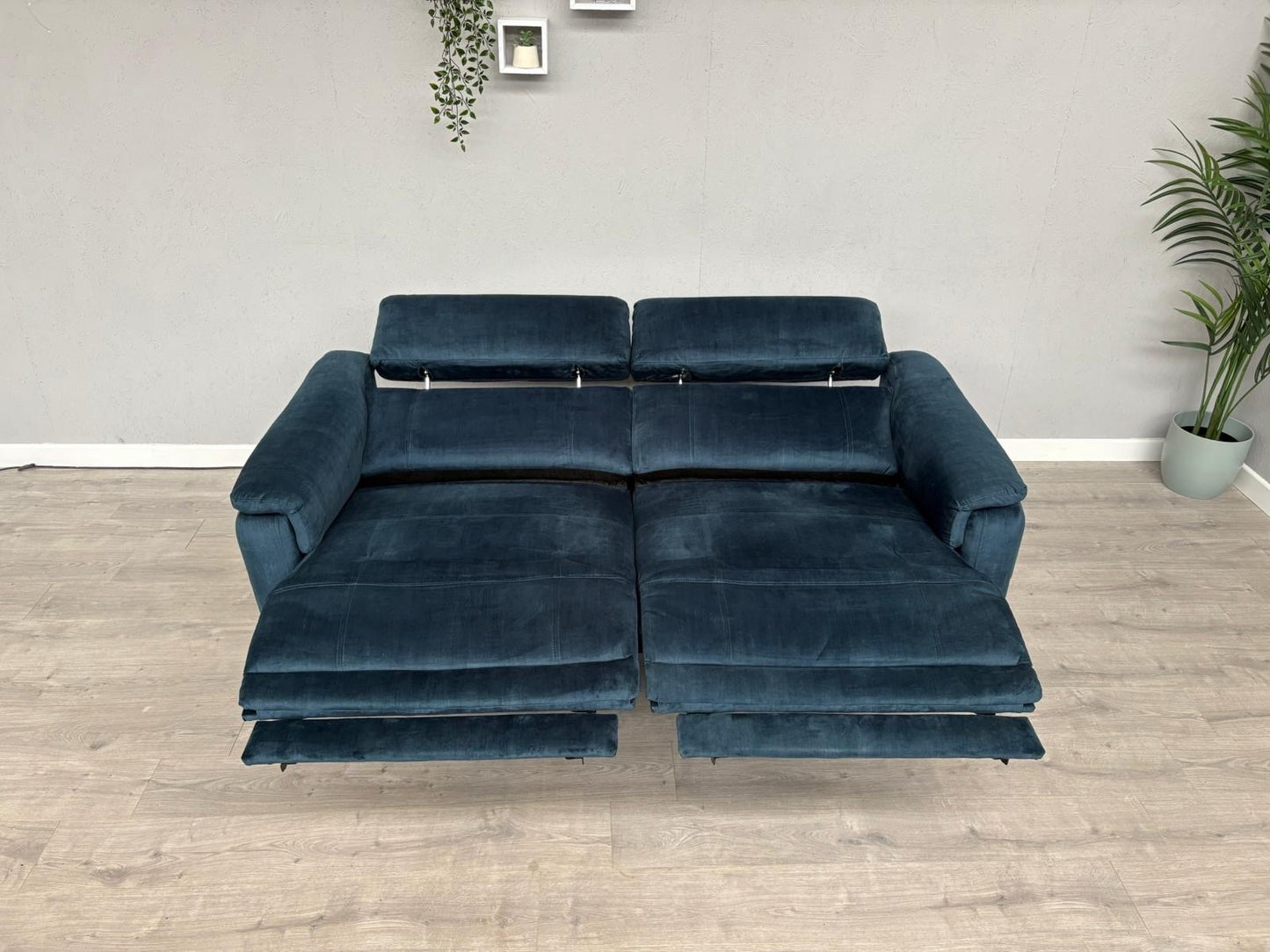 Furniture Village MOET Fabric Power Recliner 3 Seater Sofa - RRP £1,995