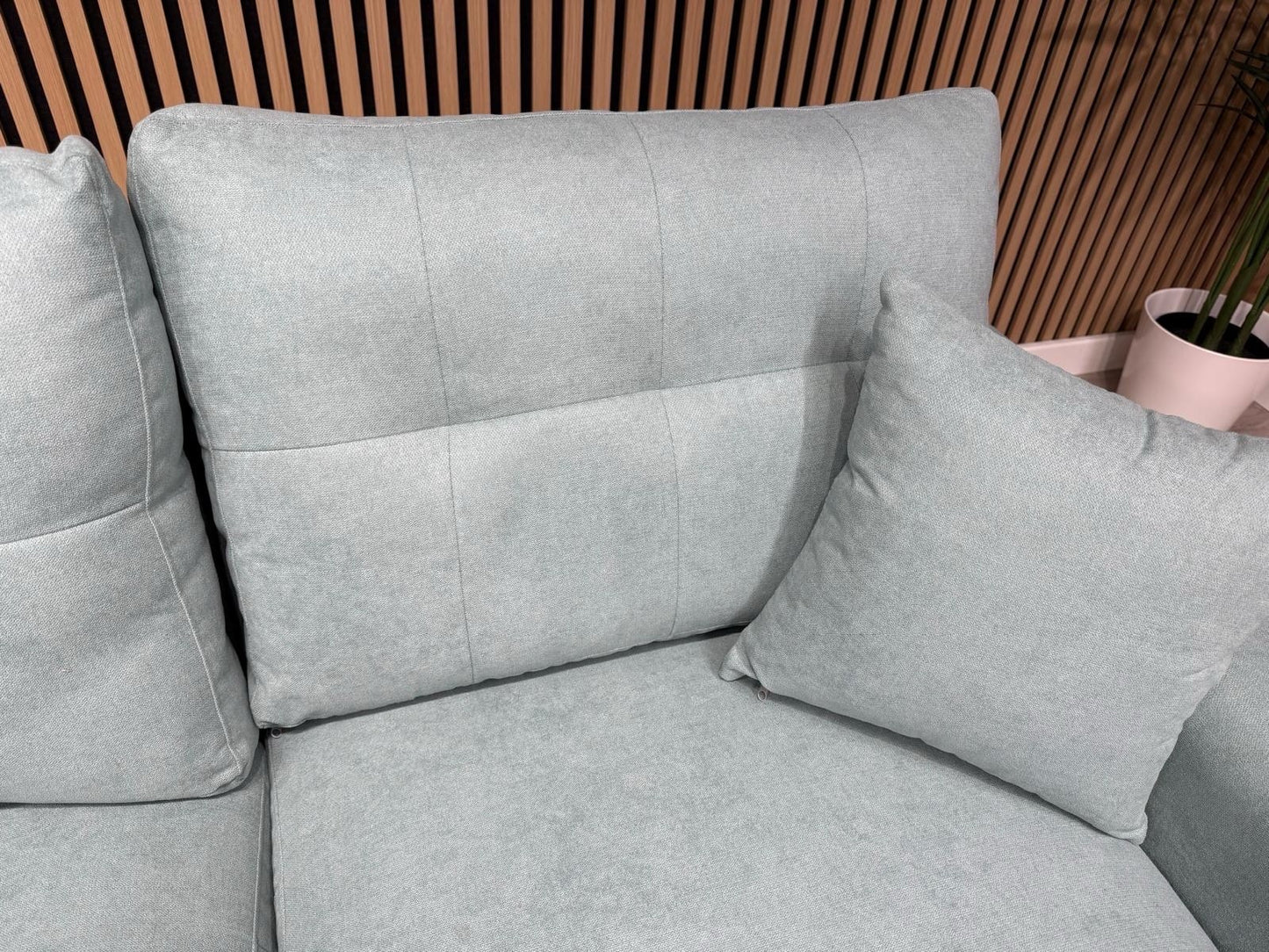 Laura Ashley - 3 Seater Chaise Sofa RRP £1699