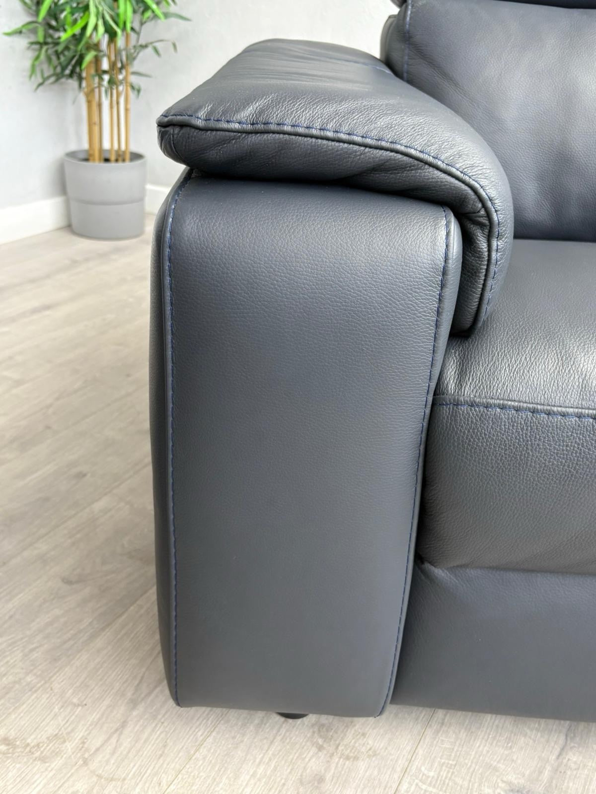 F. Village Nicoletti DAVIDE Leather 3 + 2 Seater Sofas, Power Recliner RRP £5240
