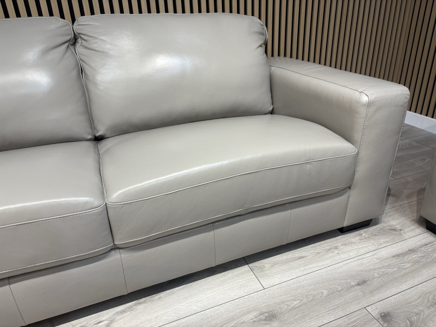 DFS - COHEN Style 3 Seater + 2 Seater Leather Sofa Set - RRP £2,398