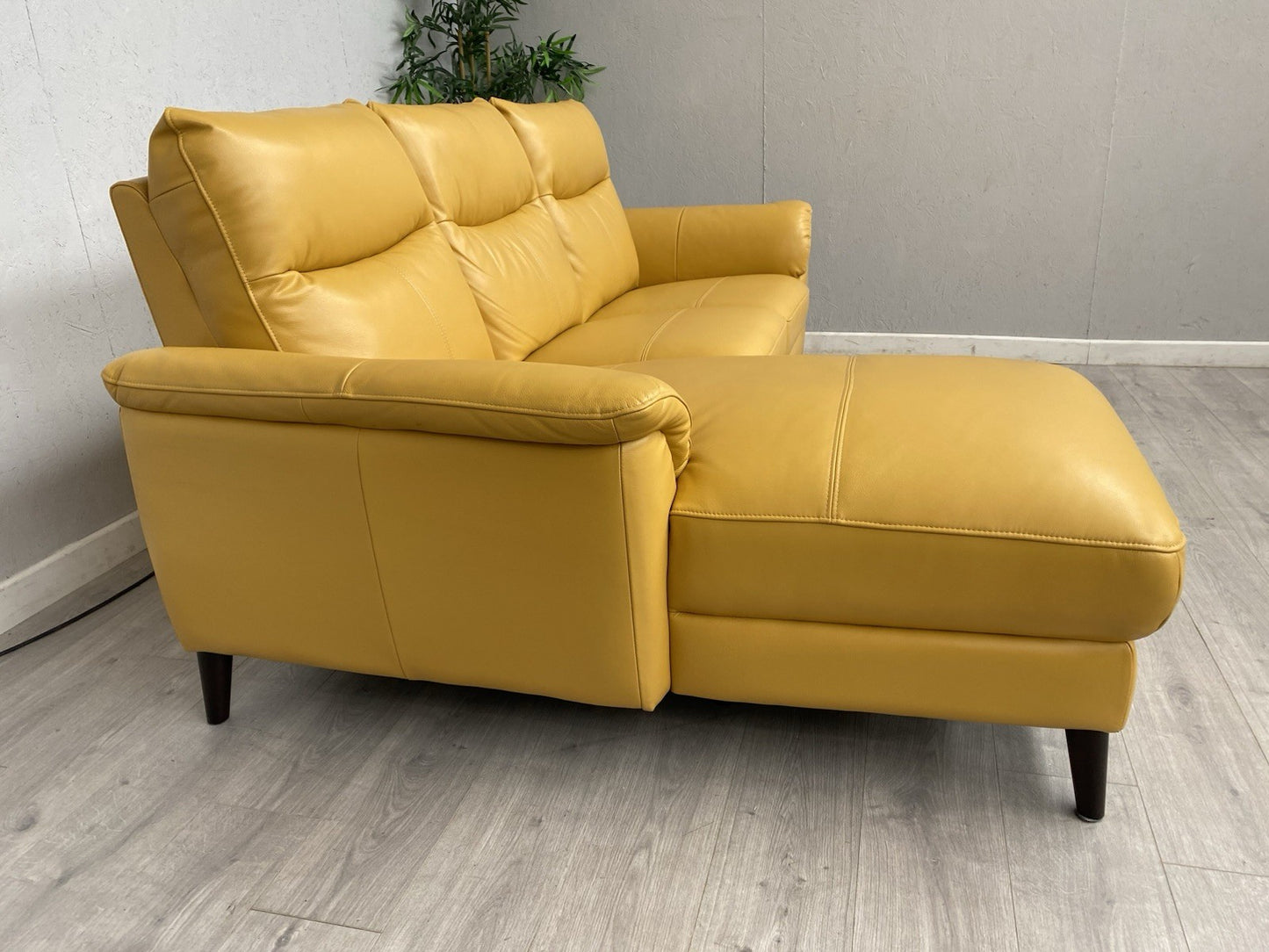 Furniture Village MORGAN Leather Power Recliner LHF Chaise End Sofa - RRP £1,995