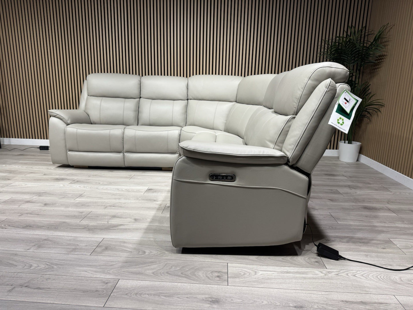 Furniture Village MORENO Style Leather Power Recliner Corner Sofa - RRP £3,395
