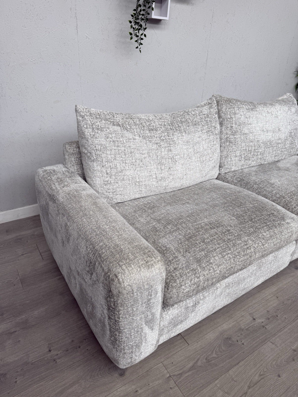 Furniture Village Boutique Pandora 4 Seater Split Sofa + Snuggler RRP £4895
