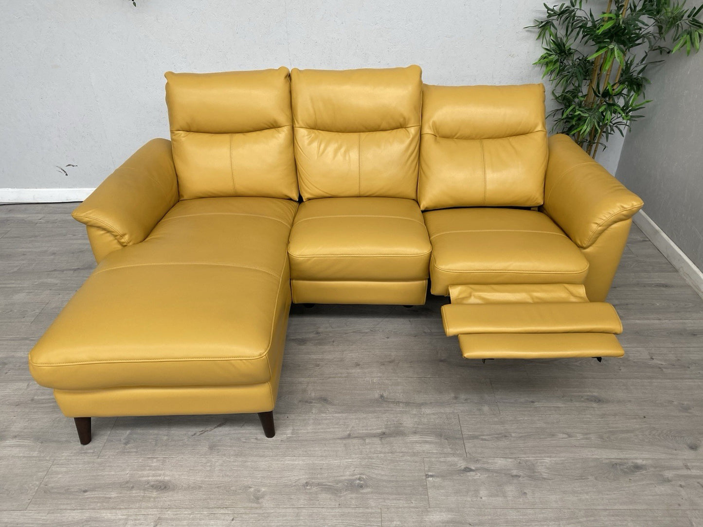 Furniture Village MORGAN Leather Power Recliner LHF Chaise End Sofa - RRP £1,995
