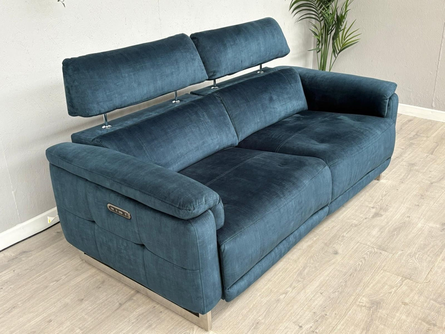 Furniture Village MOET Fabric Power Recliner 3 Seater Sofa - RRP £1,995