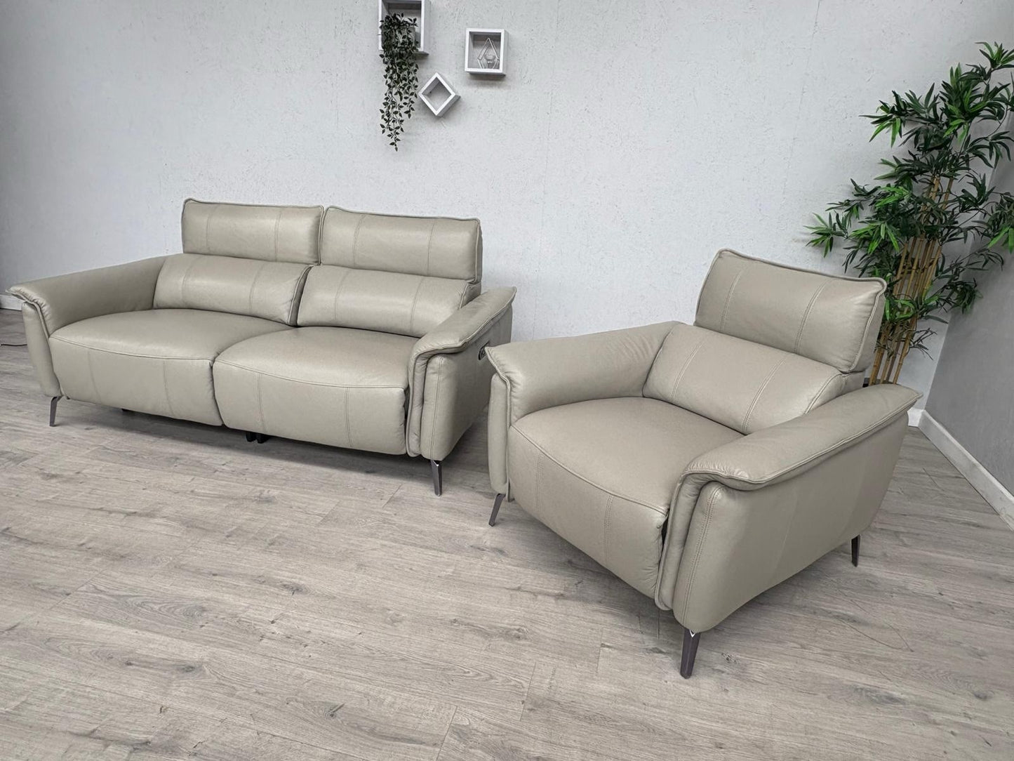 F. Village JUDE Leather 3 Seater Sofa + Armchair, Power Recliners - RRP £4,390