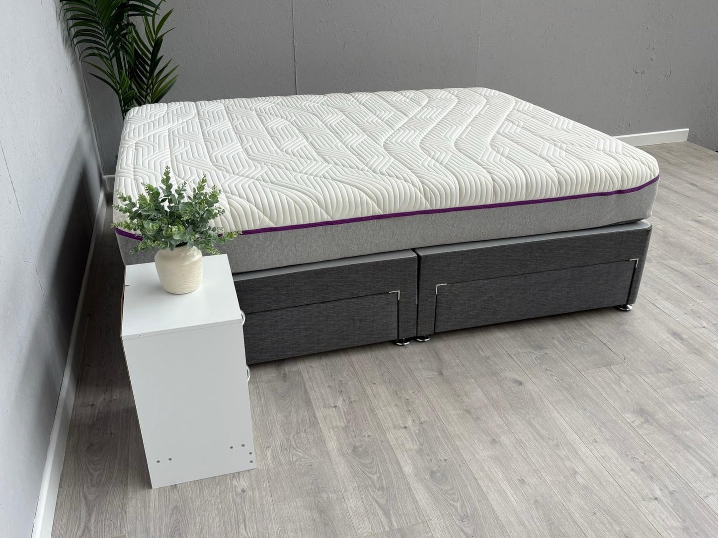 Tempur ASPEN Memory 5ft Kingsize Mattress, Medium - RRP £1,899