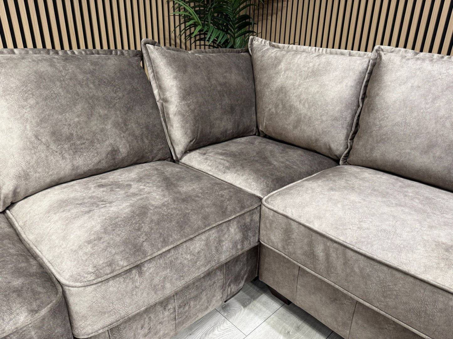 Furniture Village ARIANA Style Small Fabric 2 Corner 2 Sofa - RRP £2,995