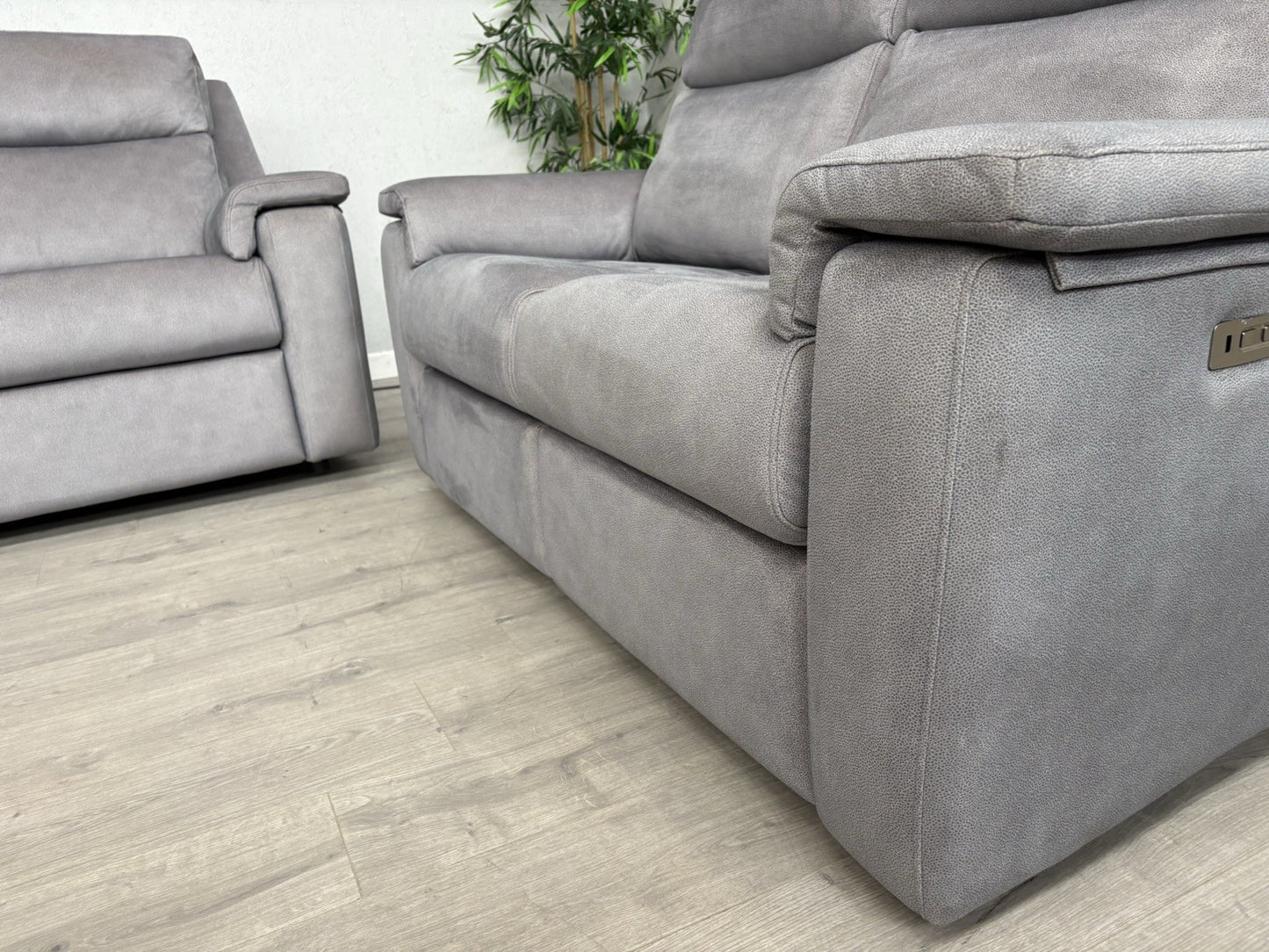 F. Village. G Plan - THORNBURY 3 + 2 Seater Power Recliner Sofa Set - RRP £5,890