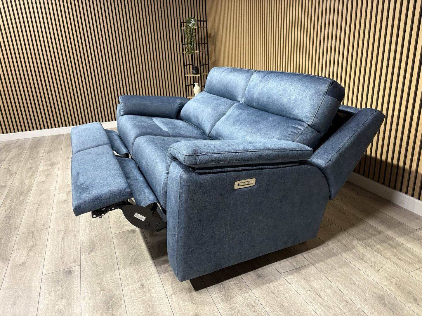 G Plan THORNBURY Fabric 3 Seater Power Recliner / Headrest Sofa - RRP £4,495