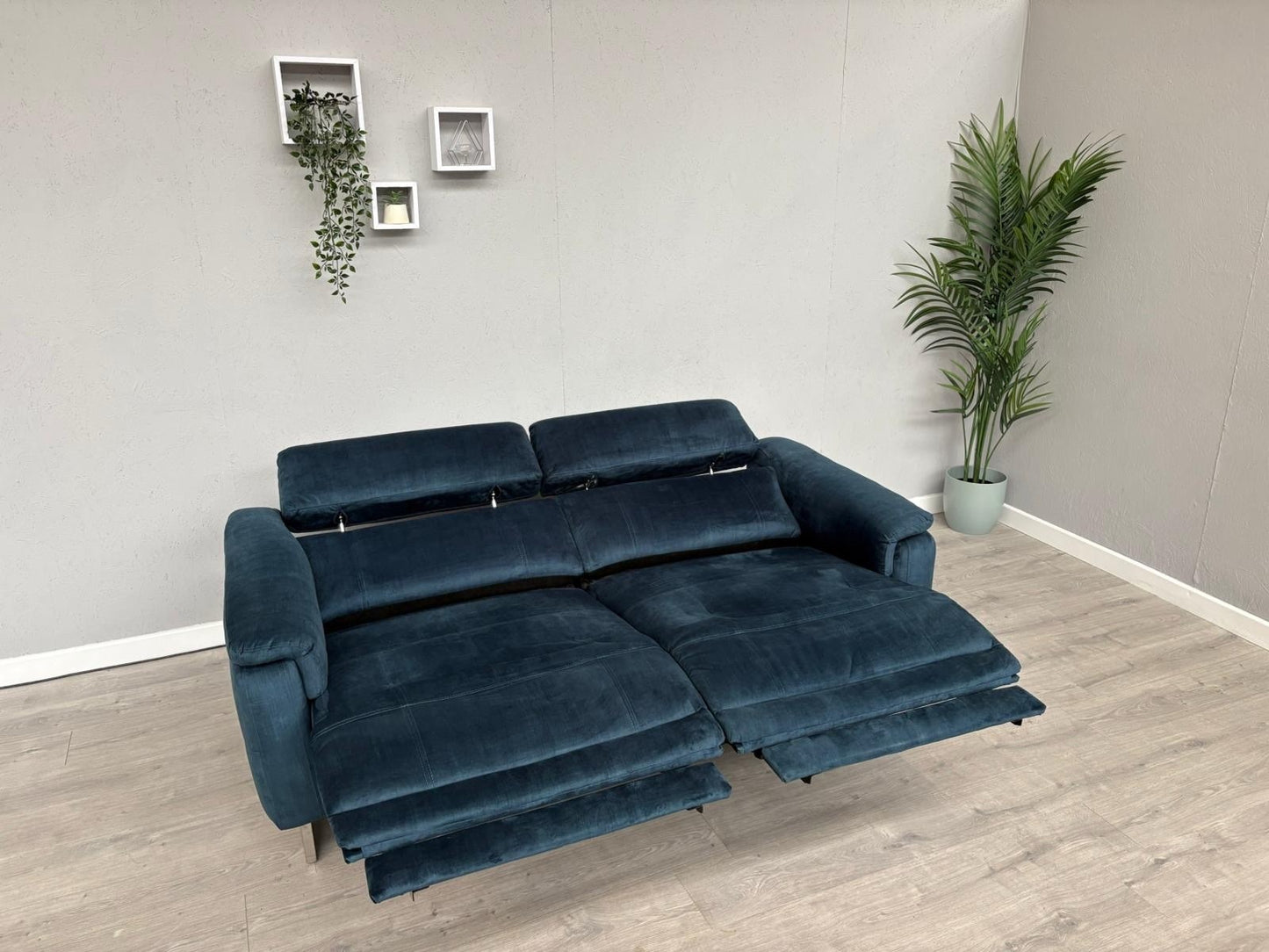 Furniture Village MOET Fabric Power Recliner 3 Seater Sofa - RRP £1,995