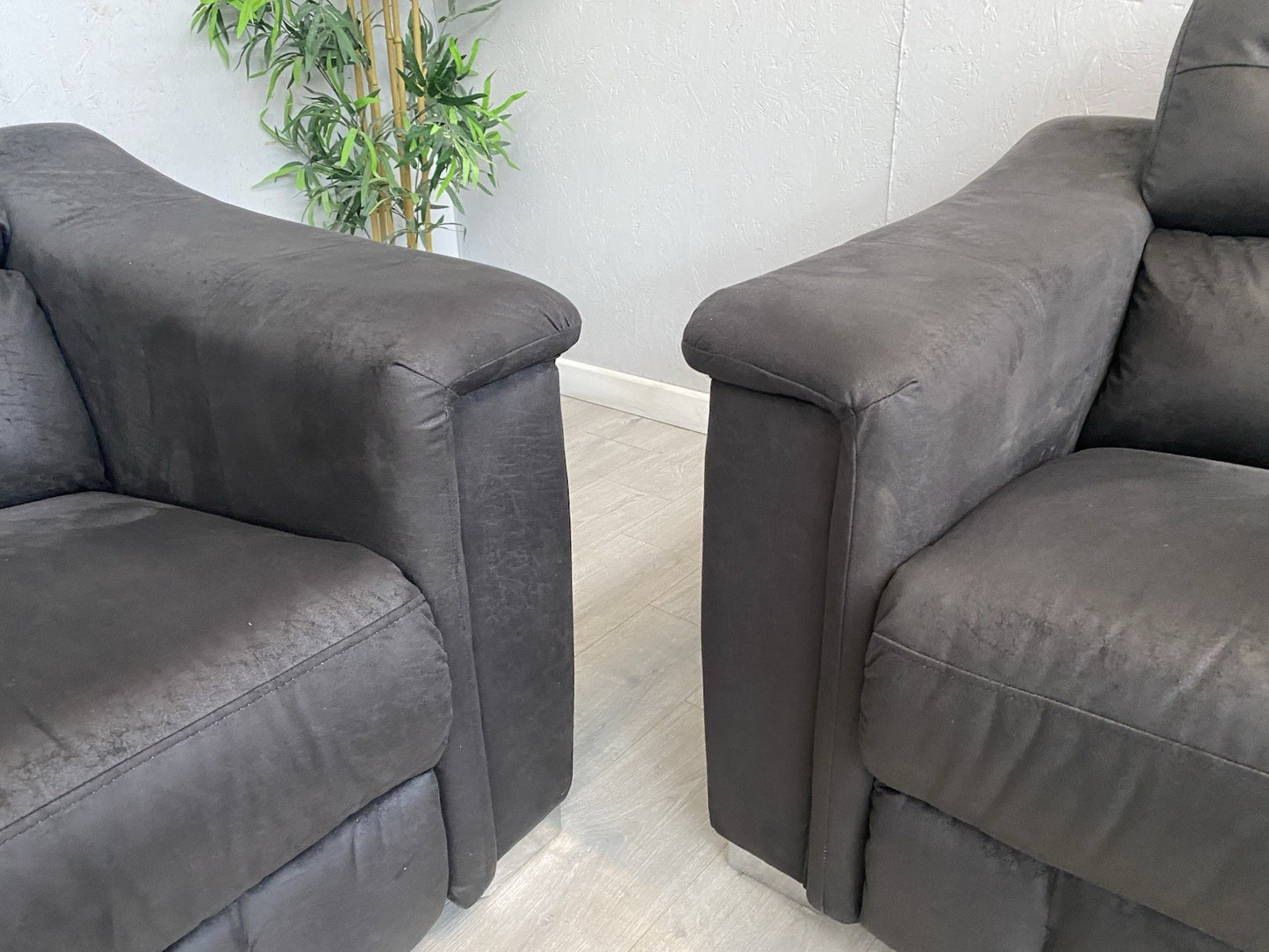 DFS - La-Z-Boy NEW HOLLYWOOD Fabric 3 + 2 Seater Sofas + Cuddler Armchair, Power