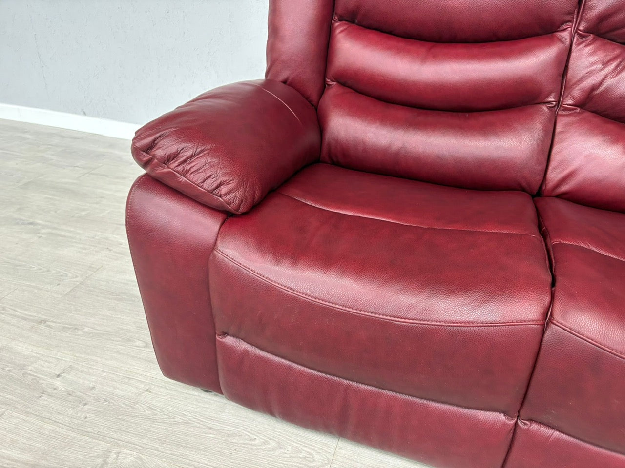 OakFurnitureLand Static Leather 2 Seater Sofa - RRP £1299