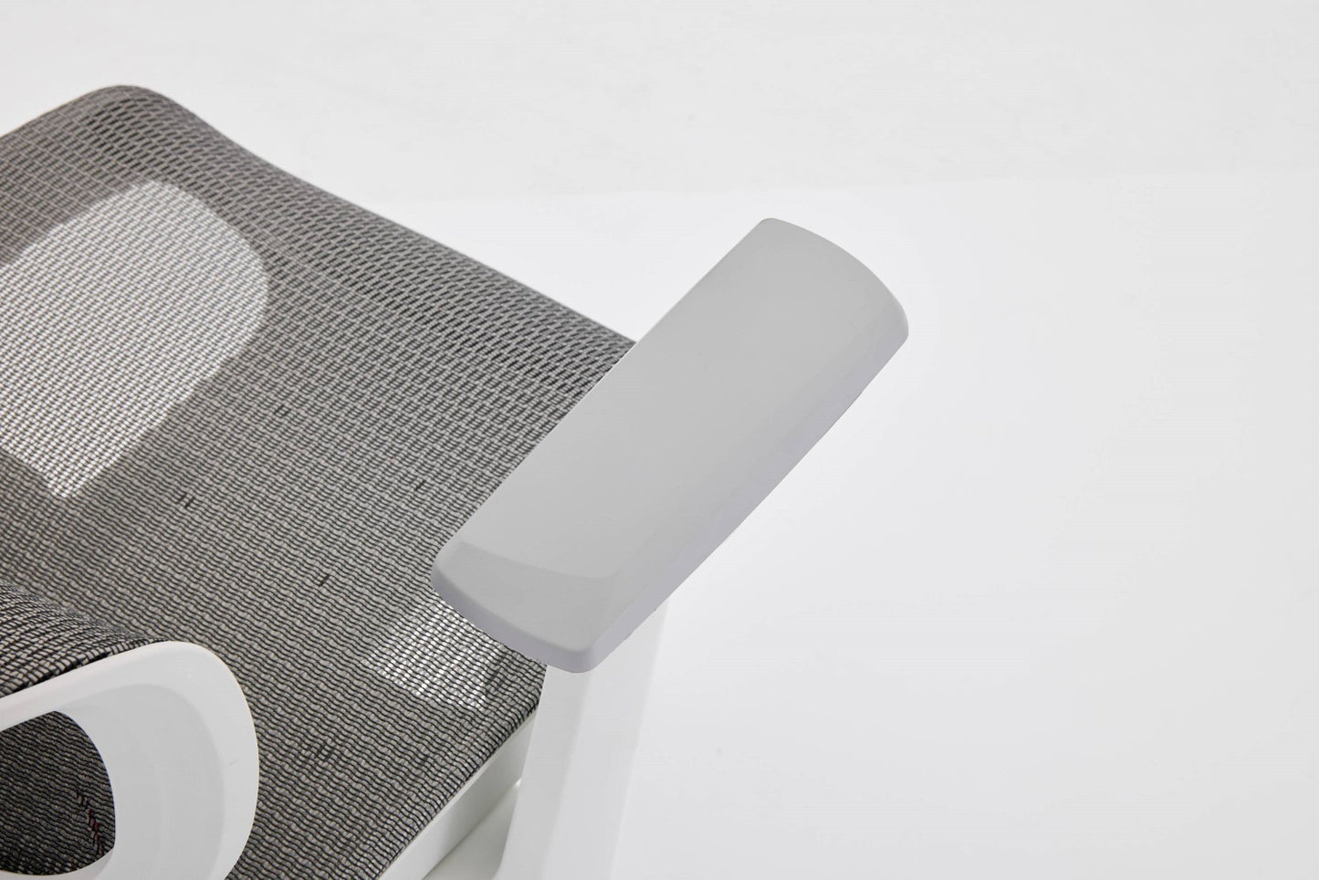 Elite Mesh Grey White Office Chair