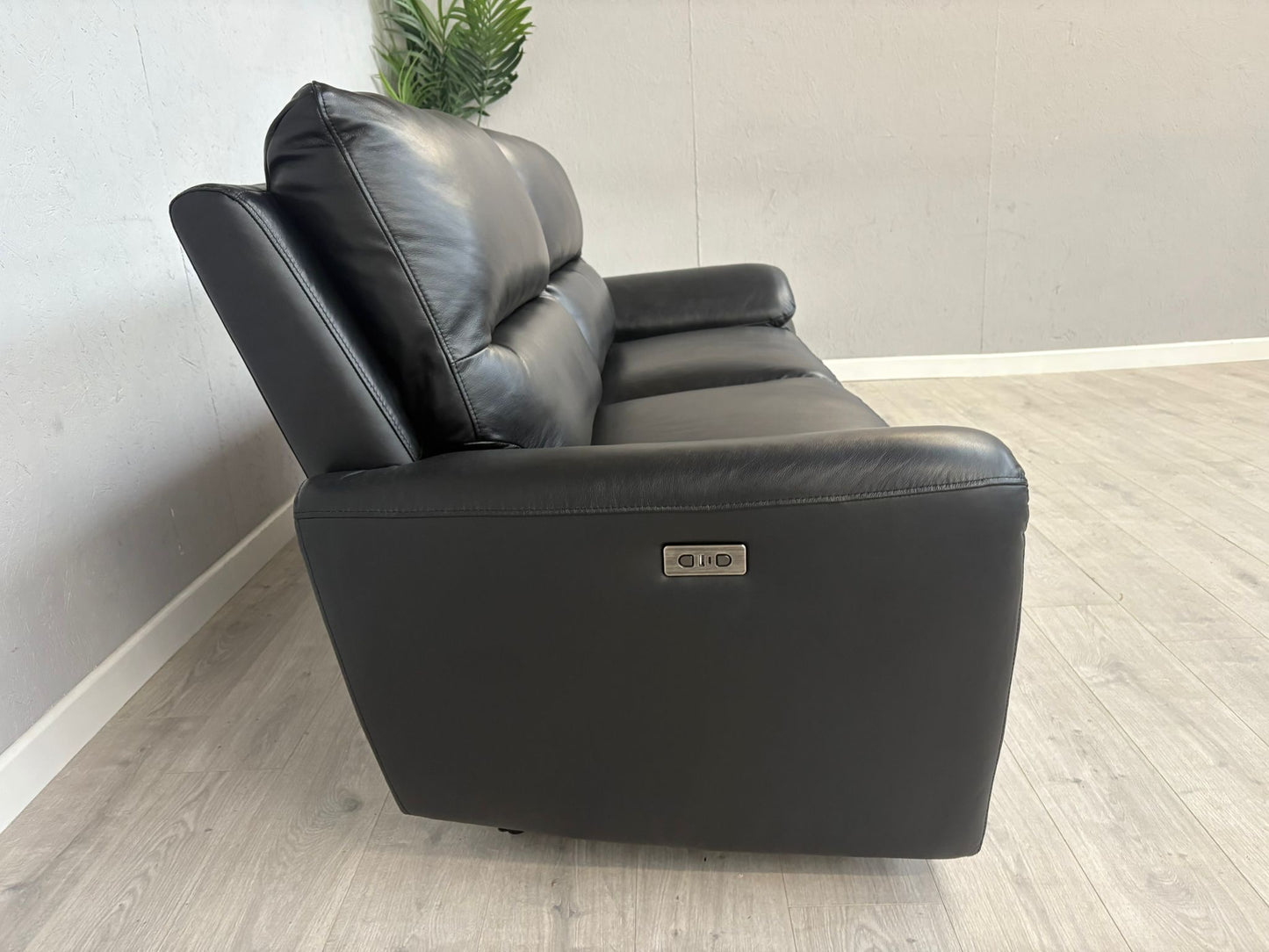 DFS Kaden Leather 3 Seater Power Recliner Sofa - RRP £1099
