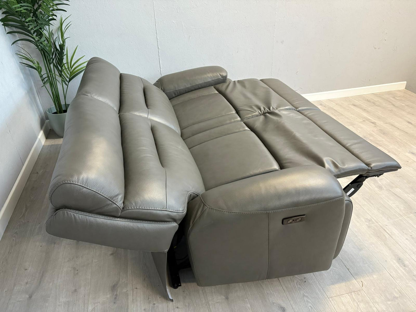 Furniture Village CINEMAX Leather 3 Seater Power Reclining Sofa - RRP £2,395