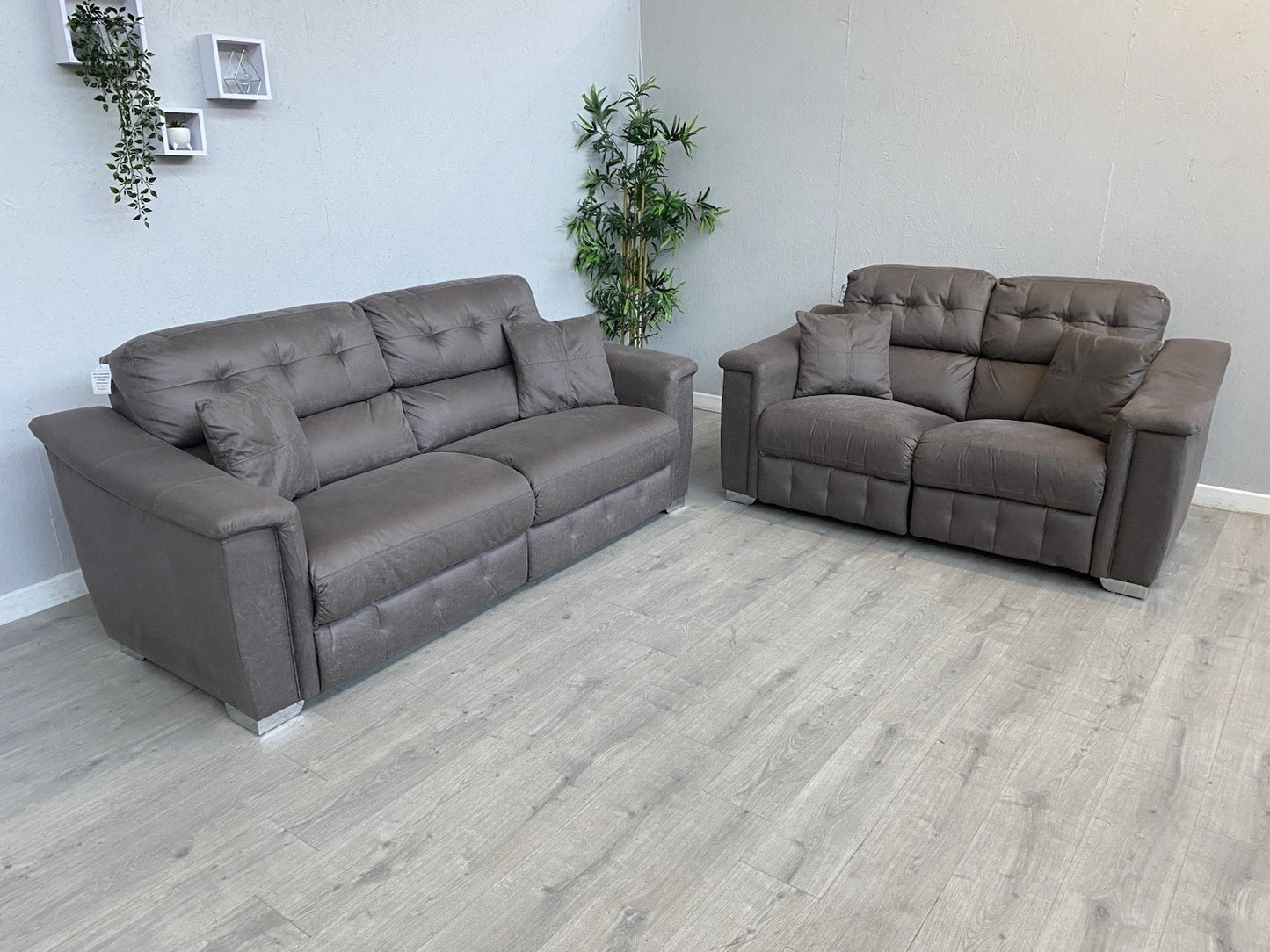 DFS - La-Z-Boy NEW HOLLYWOOD Fabric 3 + 2 Seater Sofa Set, Recliner - RRP £2,948
