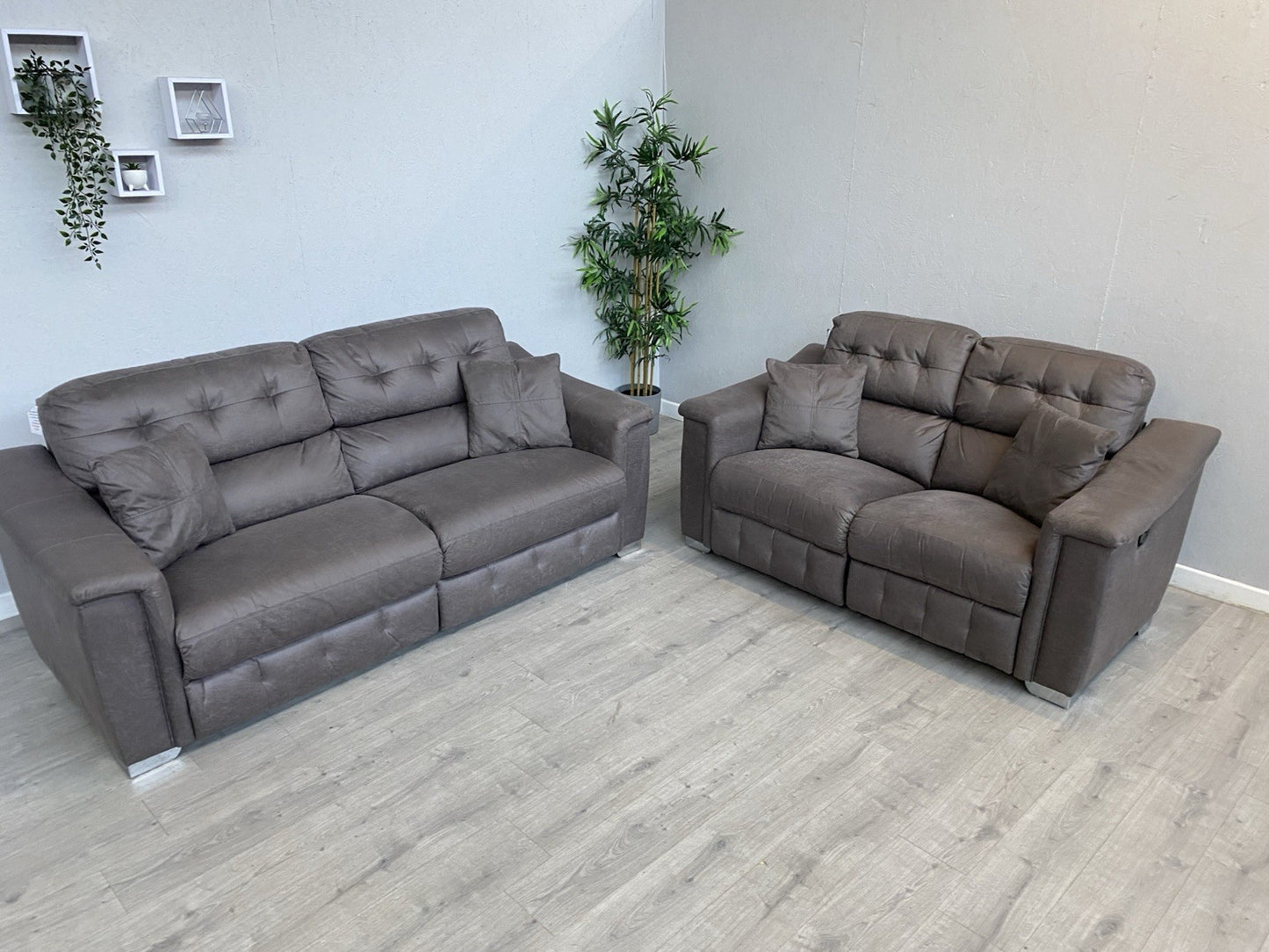 DFS - La-Z-Boy NEW HOLLYWOOD Fabric 3 + 2 Seater Sofa Set, Recliner - RRP £2,948