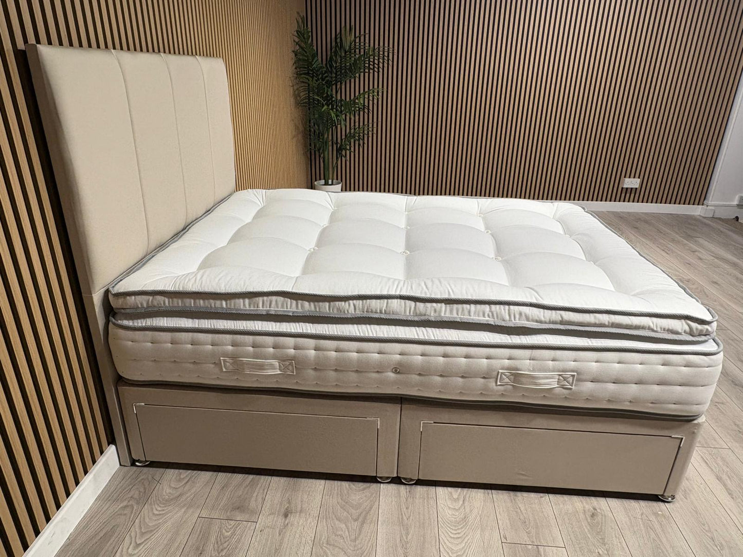 Swaledale 5000 Pocket Divan Bed Set + Headboard. Available in all sizes