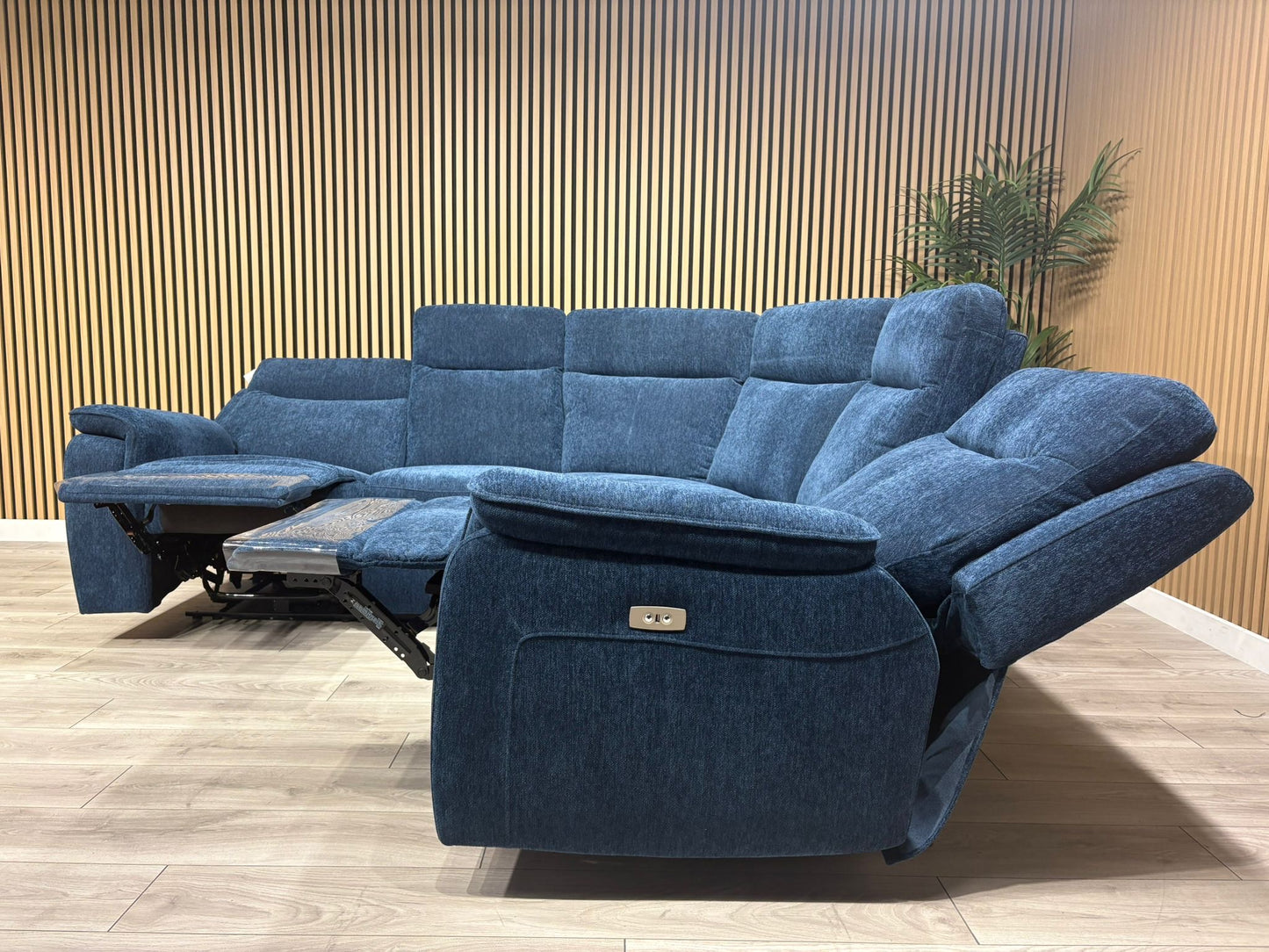 HAVANA Fabric Power Reclining Modular Corner Sofa, RRP £3499