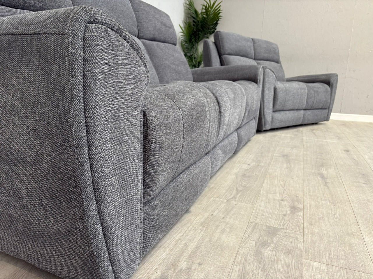 DFS Gilford 3 Seater + 2 Seater Power Recliner Sofa Set - RRP £1978