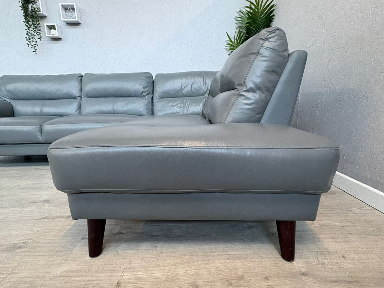 DFS - Leather Chaise End Corner Sofa - RRP £1999