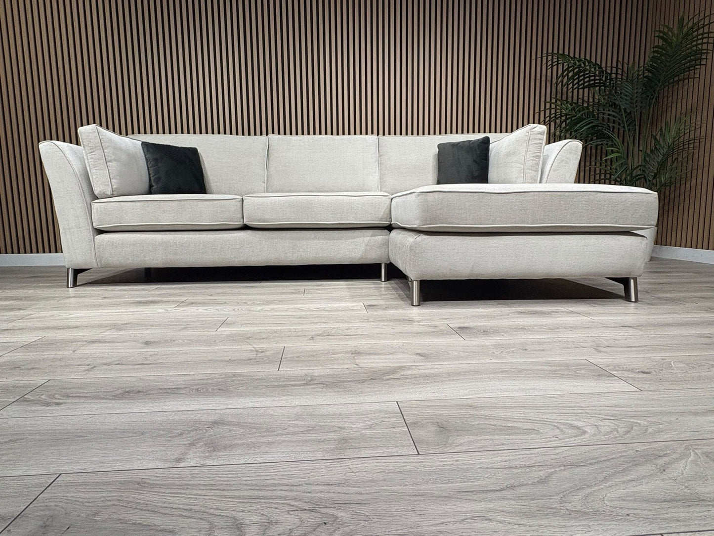 Furniture Village SASHA Fabric Large RHF Chaise Corner Sofa - RRP £3,295