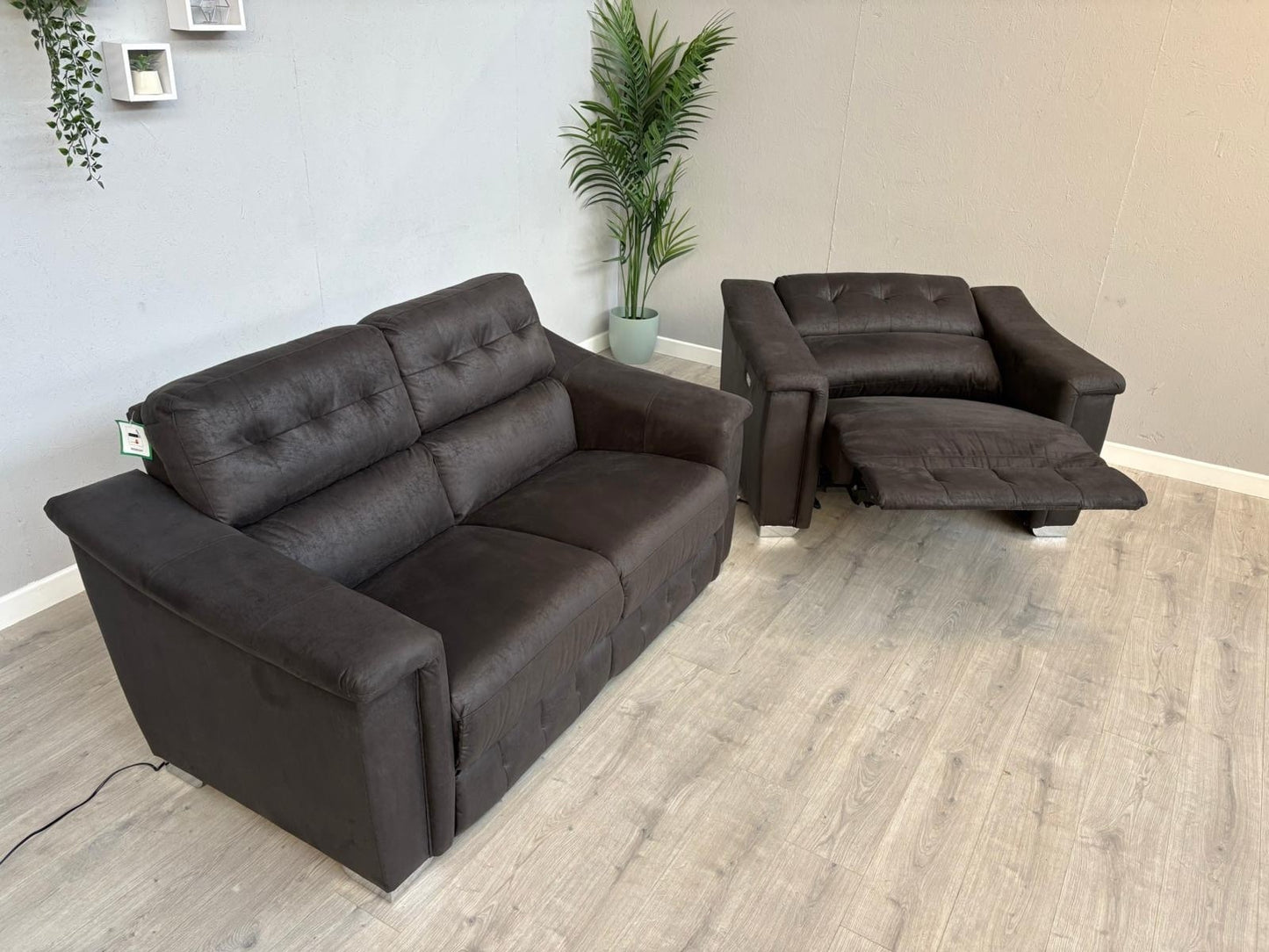 DFS - La-Z-Boy NEW HOLLYWOOD Fabric 2 Seater Sofa + Cuddler Armchair, Power