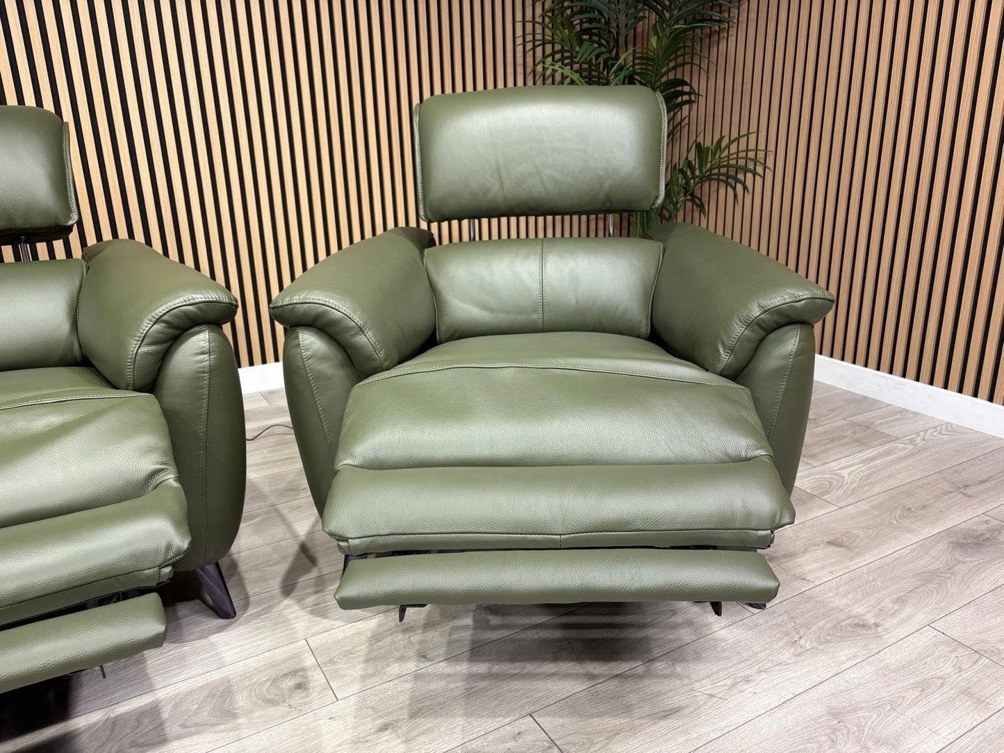 Furniture Village JUDE Style Leather 2 Seater Sofa + 2 x Armchairs - RRP £6,485