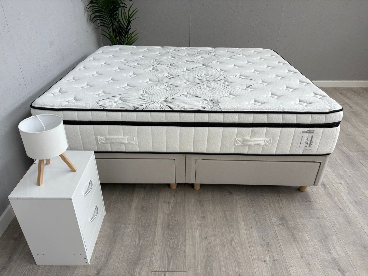 IGEL Nanotech 4000i 6ft Superking Plushtop Mattress, Firm - RRP £2,299
